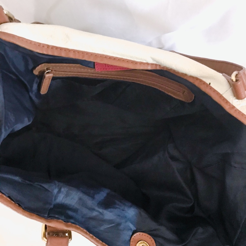 tommy hilfiger // white and brown vegan leather tote bag - Picture 3 of 8